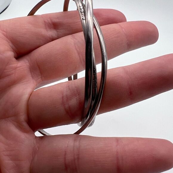 Vintage Guess Logo Spell Out Triple Link Bangle Bracelet Silver delicate rocker - Picture 3 of 5